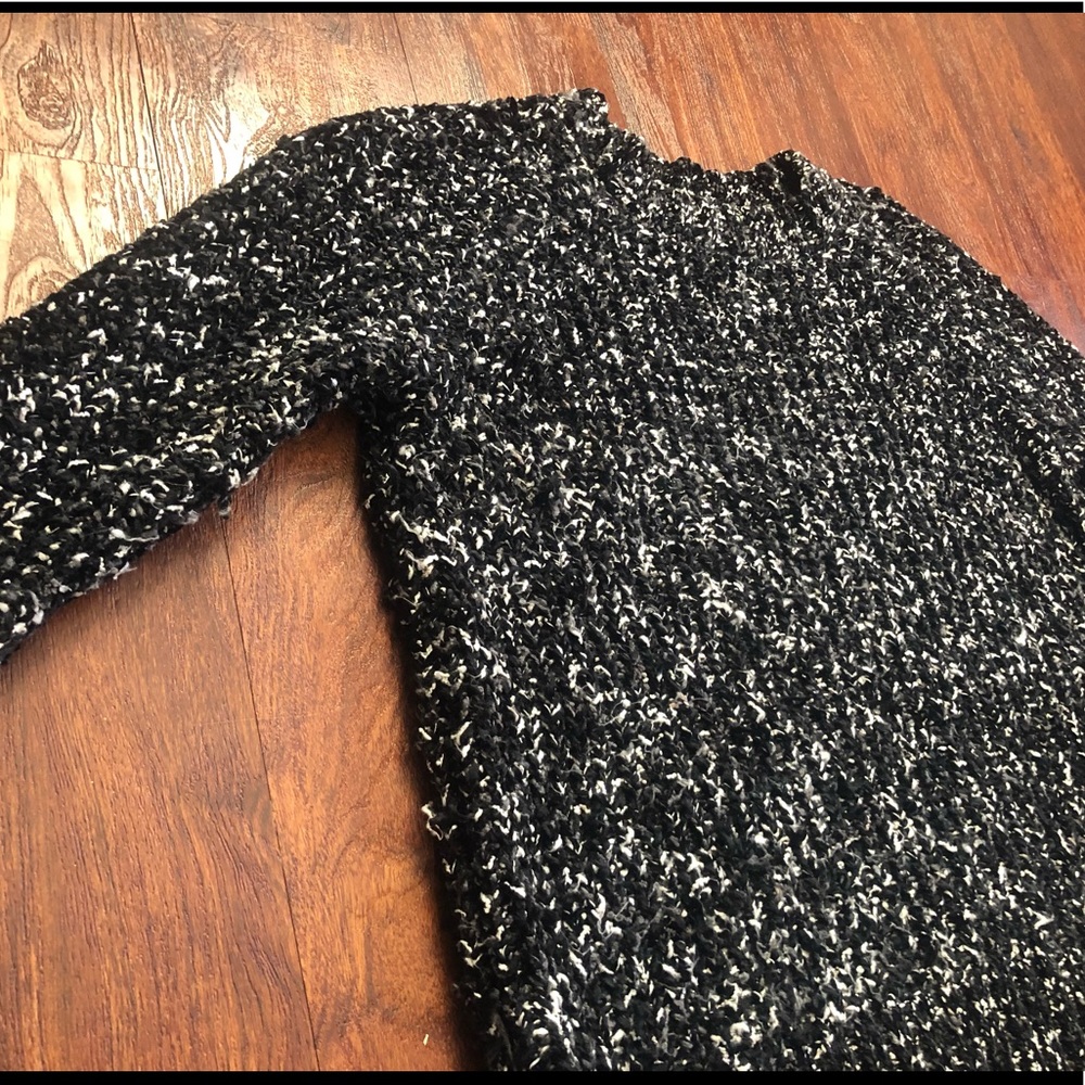 Dlp knit sweater